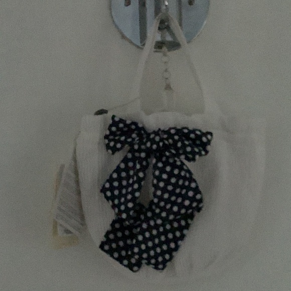 Monnalisa Chic white bag with blue bow NWT - Picture 13 of 14